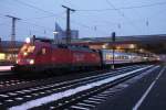 182 013-3 mit dem IC 1812 nach Hamburg in Dsseldorf Hbf am 04.01.09