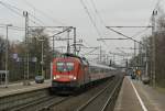 182 025-7 mit IC 1803 nach Kln Hbf am 30.01.2009 in Elmshorn.