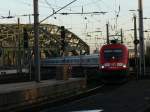 182 011 mit einem IC von Frankfurt nach Berlin sdkreuz im Klner Hbf.