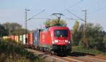 182 001 mit einem Containerzug am 26.9.2009, kurz hinter Einb.-Salzderhelden