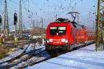 182 008 erreicht am 20.12.09 mit einem RE aus Cottbus den Leipziger Hbf.