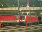 182 003-4 in Lackierung der Deutschen Bahn in Kufstein Hbf, Aug.