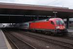 182 008-3 mit einem Intercity in Dsseldorf Hbf am 20.06.2010