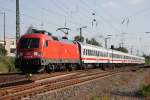 182 007-5 mit einem IC in Duisburg Groenbaum am 18.07.2010