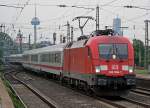 182 006-7 am IC2022 rtg Frankfurt/Main in Kln/Messe Deutz am 02.09.2010