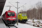 Letzte Woche aus Dessau eingetroffen, mit neuer HU und frischer Lackierung zeigt sich 182 018 an der S1 nach Meien im Bahnhof Pirna.