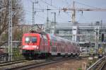 03.05.2013 ,die RE 1 verlt die Berliner  Grobaustelle der DB AG - Ostkreuz, nun ist es amtlich auch hier wird man spter fertig, 2018 statt 2016.Aufgenommen von S-Bahnsteig Rummelsburg