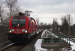 Ein Taurus auf der KBS 510 ist mittlerweile keine Seltenheit mehr aber ein Taurus mit vier Dostos auf der RB30-Linie ist schon eine Seltenheit. Interessant ist das diese Garnitur eigentlich als Ersatz für die S1 der S-Bahn Dresden bestimmt ist. 

Hier fährt am 02.01.2015 die 182 021-6 mit ihrer RB 17223 (Zwickau (Sachs) Hbf - Dresden Hbf) in den Haltepunkt Zwickau-Pölbitz.