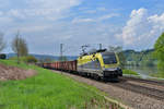 182 580 mit einem Schrottzug am 04.05.2017 bei Sandbach.