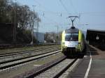  ES64U2-003 Dispolok am 15.04.2009 bei der Durchfahrt im Bahnhof Kreiensen