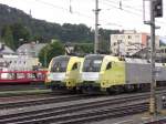 Nach dem zerlegen des Lokzuges stehen die beiden ES 64 U2 029
und ES 64 U2 013 direkt nebeneinander. Aufgenommen am 
23. August 2008