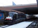 ES 64 U2-072  Leihtaurus  steht mit IC 1808 nach Westerland am 31.1.2010 am Dsseldorfer HBF.