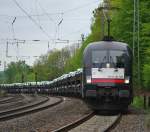 ES 64 U2-029 musste mit ihrem VW-Zug, nachdem die Cornberger Hhe in Richtung Sden erklommen war, leider eine kurze Pause an der Seite einlegen. Aufgenommen am 13.05.2010.