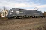ES64 U2-067 (182 567-8)mit einen KLV-Zug in Richtung Sden kurz vor Fulda am 26.03.2010 