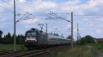 Den EC 175 und andere trafen die Wolken dann ziemlich heftig. Aber diesen mchte ich wegen des Taurus trotzdem gerne zeigen. Nchster Halt fr ihn ist Dresden Hbf. , welchen er wohl mit ca. 10 mintiger Versptung erreichen wird, da er auch hier in Schmerkendorf schon reichlich zu spt ist. 01.07.2011