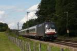 ES 64 U2-070 mit einem InterCity in Grokarolinfeld am 13.08.2011