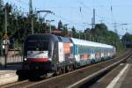 ES 64 U2-026 (182 526) mit HKX bei der Durchfahrt in Recklinghausen 1.9.2012