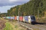 WLB ES64U2-020 mit dem DGS 42943 nach Wien Donaukaibahnhof bei Hagenbchach (30.10.2013)