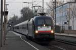 ES 64 U2-030 mit HKX 1805 nach Hamburg bei der Durchfahrt in Recklinghausen 7.3.2014