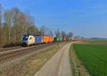 182 520 mit einem Containerzug am 23.03.2015 bei Langenisarhofen.