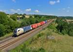 182 522 mit einem Containerzug am 18.07.2014 bei Laaber. 