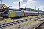 ES 64 U2-095 (182 595) steht am 17.06.15 als RB 20 nach Halle/S.