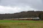 Am 29.11.15 fährt der AKE Sonderzug DPE 20348 Limburg-(Wetzlar Rbf)- Braunschweig gezogen von ES 64 U2- 101 hier zwischen Werdorf und Ehringshausen(Kr.