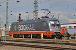 Lok 242 517-3 wartet beim Badischen Bahnhof auf den nächsten Einsatz.