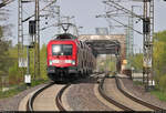 182 011-7 (Siemens ES64U2) ist an der Herrenkrug-Eisenbahnbrücke Magdeburg auf die andere Seite der Elbe gewechselt.