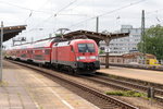 182 001 mit dem RE1 (RE 18123) von Magdeburg Hbf nach Frankfurt(Oder) in Magdeburg-Neustadt.