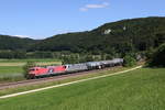 120 145 & 182 600 von Widmer Rail Service  mit einem Kesselwagenzug aus Ingolstadt kommend am 24.