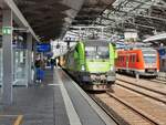 Netzwerkbahn Sachsen 182 521 mit dem FLX 32615 von Berlin Hbf (tief) nach Stuttgart Hbf, am 28.08.2021 in Erfurt Hbf.