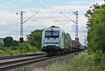 Nachschuss auf RADVE 183 500-8, als diese am Nachmittag des 25.05.2020 zusammen mit 4185 011-1 am Schluss eines langen Leerzuges von 111 222-6 hing und hier bei Hügelheim über die