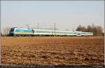 183 002 mit einem Alex von Mnchen Hbf nach Hof am 21.03.2011 in Kfering.