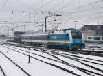 Die 183 002 bei der Bereitstellung des ALEX nach Mnchen am 20.02.2009 im Regensburger Hbf.