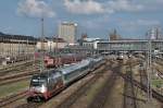 183 001 am 05.05.13 bei der Ausfahrt Mnchen Hbf