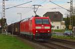 VAG-Zug von der 185 054-4 in Wickrath am Bü Dahler Weg. 27.4.2017