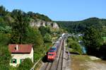 Mit dem KT 62940 von Verona Q.E. nach Hamburg-Billwerder kam am 08. September 2016 die 185 257 durch das Altmühltal gefahren und konnte vom östlichen Tunnelportal des Esslinger Tunnels aus abgelichtet werden.