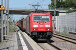 Am 26.05.2017 ist 185 302 mit einem gemischten Güterzug auf dem Weg in Richtung Schifferstadt/Germersheim.