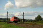 Laaaaanger Zug mit 185 320 mit der Marienburg im Hintergrund.