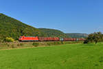 185 395 mit einem Güterzug am 28.09.2013 bei Wernfeld. 