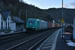 182 616-0 mit einem Kastelzug in Hirzenach am Freitag den 16.2.2018