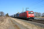 DB Cargo 185 169-0 mit einen KLV Zug am 24.02.18 bei Karben (Wetterau)