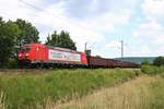 DB Cargo 185 273-0 mit Werbung für Lokführer und Schrottwagen am 10.06.18 bei Gau Algesheim 