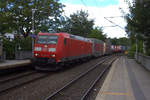 185 165-8 DB  kommt aus Richtung Aachen-West mit einem LKW-Zug aus Zeebrugge-Vorming(B) nach Novara-Boschetto(I) und fährt durch Aachen-Schanz in Richtung