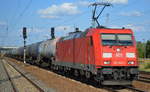 DB Cargo Deutschland AG mit  185 343-1  [NVR-Number: 91 80 6185 343-1 D-DB] und Kesselwagenzug am 04.09.18 Bf. Flughafen Berlin-Schönefeld.