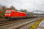 
Bei Regen....
Die DB Cargo 185 315-9 (91 80 6185 315-9 D-DB) verlässt am 08.12.2018 mit einem langen leeren Coilzug den Gbf Kreuztal in Richtung Hagen. 
Für einen beladenen Zug in der Länge und auf dieser Strecke (Ruhr-Sieg-Strecke) hätte die Zugkraft der TRAXX F140 AC2 wohl allein kaum ausgereicht.
