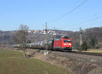 185 021 mit einem Ganzzug in Richtung Ulm.(Uhingen(Fils)15.2.2019).