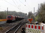 185 353-0 DB kommt als Umleiter aus Richtung Aachen-West,Laurensberg,Richterich mit einem langen Kohlenzug aus Gent-Zeehaven(B) nach Garching(D) und fährt durch Kohlscheid und fährt in