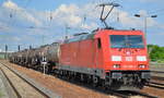 DB Cargo Deutschland AG mit  185 390-2  [NVR-Nummer: 91 80 6185 390-2 D-DB] mit Kesselwagenzug (geschmolzenes Schwefel) am 21.05.19 Bf. Flughafen Berlin-Schönefeld.